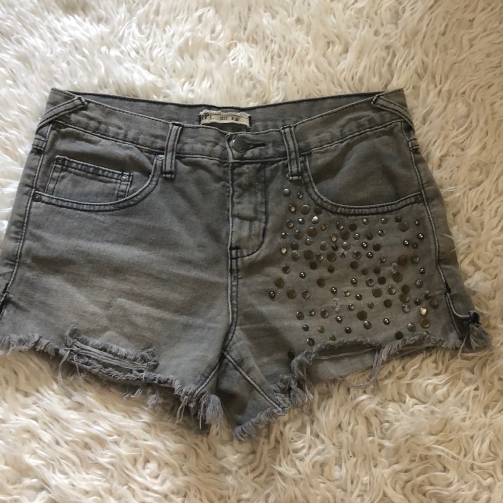 🌵 Free People distressed studded cut offs